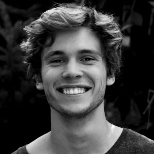 Theo S.